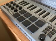 Grajewo ogłoszenia: Sprzedam keyboard do komputera AKAI MPK Mini, praktycznie nowy,... - zdjęcie