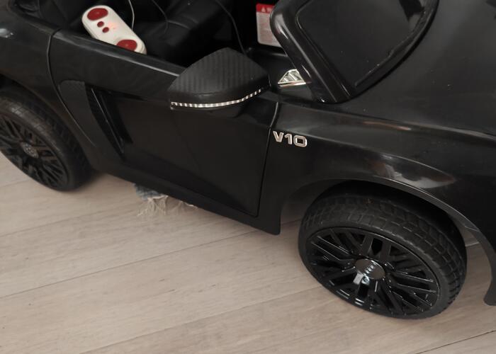 Grajewo ogłoszenia: Witam sprzedam samochodzik na akumulator sprawny